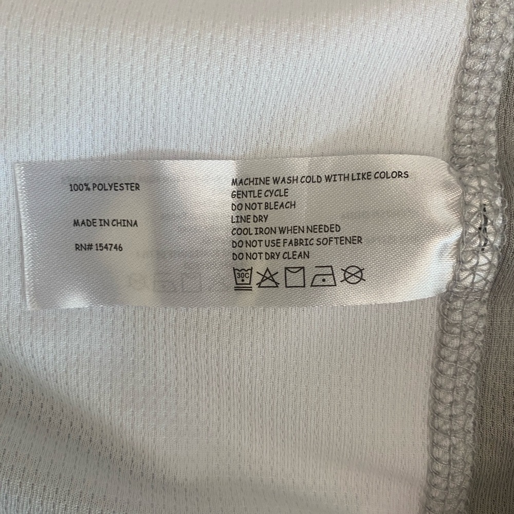 Mountain and Isles White and Gray Long Sleeve Shirt - Picture 5 of 6